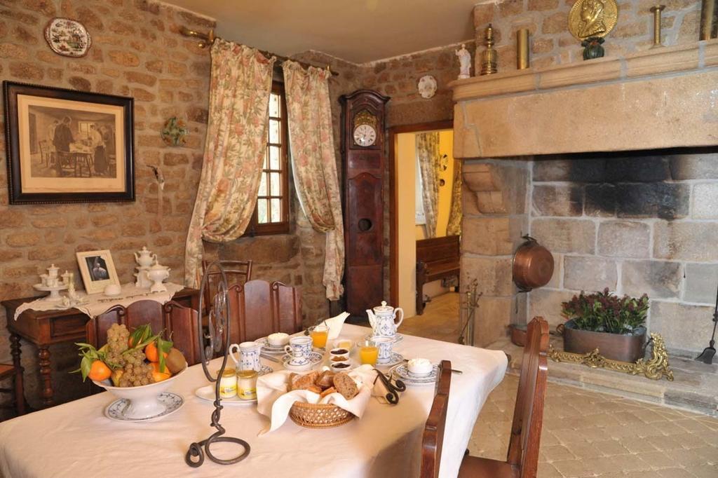La Forge De La Coudraie Bed & Breakfast Pleugueneuc Luaran gambar